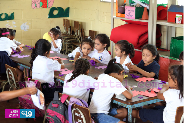 Mined inicia jornada en saludo a la semana de la niñez 