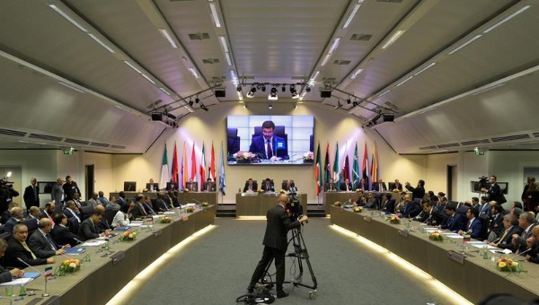 Reunión OPEP sin acuerdo para congelar producción de petróleo