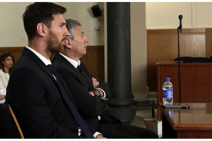 Firmé porque confiaba en mi padre: Messi
