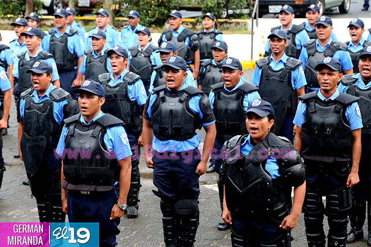 Se gradúan 49 Policías en Curso Especial Antidisturbios