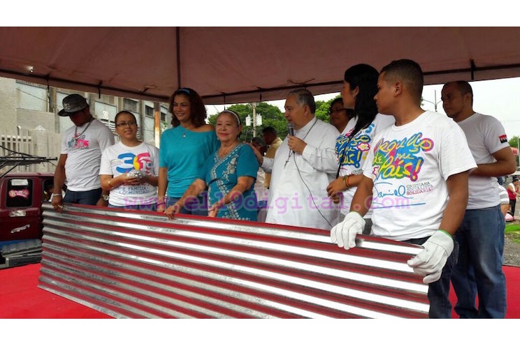 Entregan Plan Techo a familias de Managua