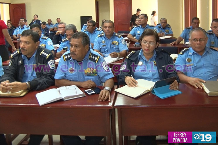 Mandos policiales comprometidos a fortalecer seguridad ciudadana