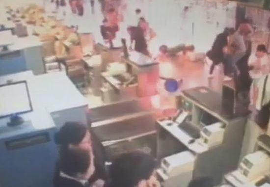 Tres heridos en explosión en aeropuerto Pudong de Shangai