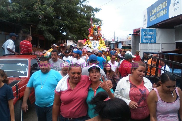 Mocito de Santo Domingo de Guzmán recorre el gancho de caminos