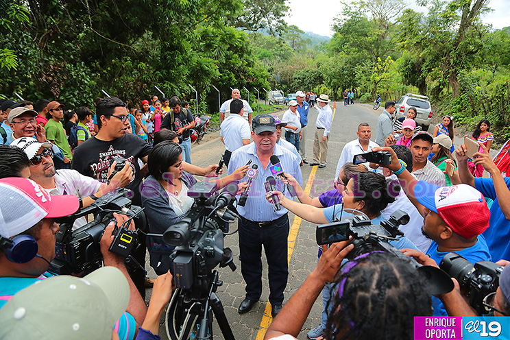 Familias celebran inauguración de Tramo carretero San Juan de Río Coco - Las Cruces