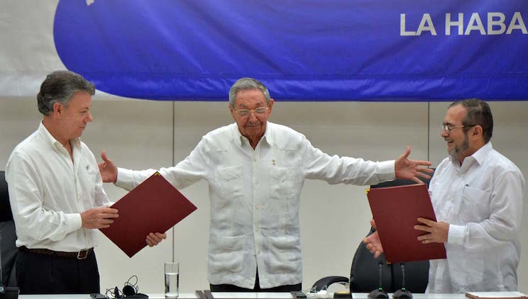 Adiós a la guerra: Gobierno colombiano y FARC-EP firman cese al fuego definitivo