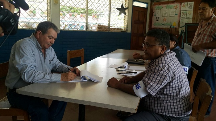 Vicepresidente Omar Halleslevens destaca importancia del proceso de verificación ciudadana