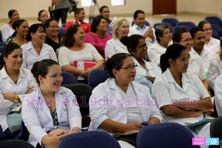 Trabajadores del Sialis Managua desarrollan jornada científica