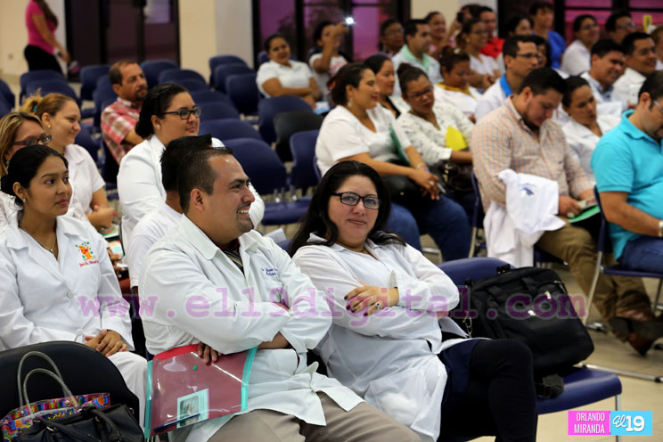 Trabajadores del Sialis Managua desarrollan jornada científica