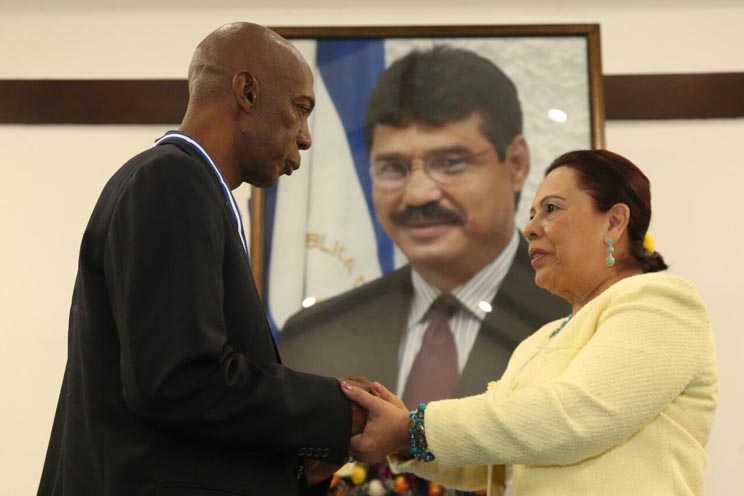 Alcaldía de Managua entrega orden Alexis Argüello a cinco personalidades deportivas