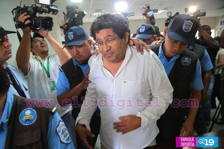 Dictan prisión preventiva al cirujano David Páramo