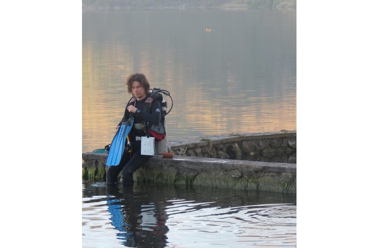 Buscando a la Moga en la Laguna de Xiloá