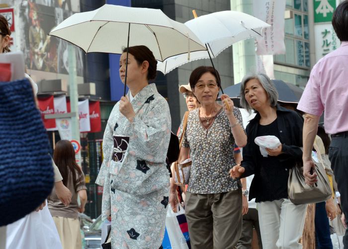 Mueren seis personas por ola de calor en Japón