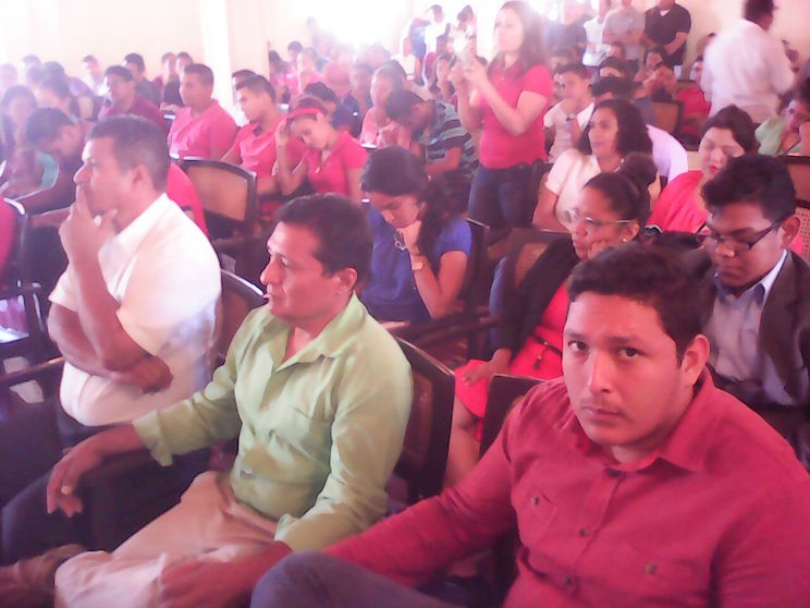 Universitarios en León realizan concurso de oratoria