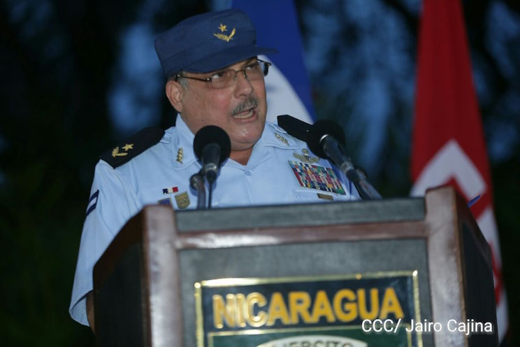 Daniel y Rosario encabezan celebración del 37 Aniversario de la Fuerza Aérea de Nicaragua