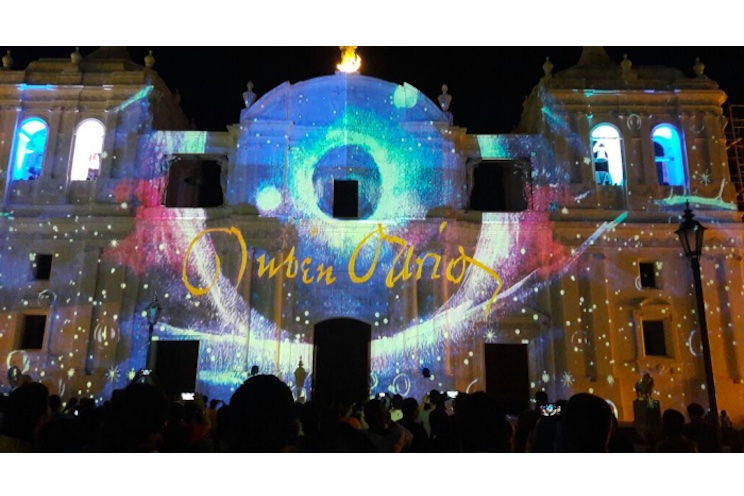 Espectacular arranque del Festival Azul Darío en León