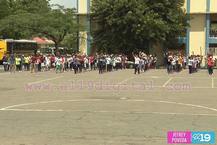 Más de 250 estudiantes de todo el país se preparan para bailar en el Mega Güegüense