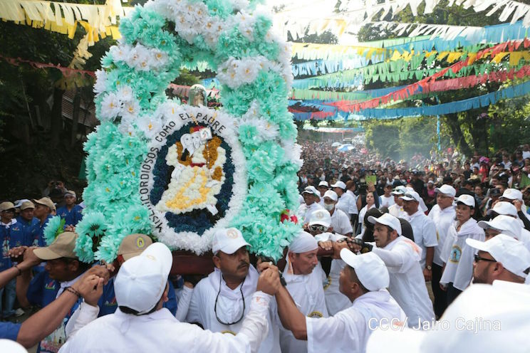 Santo Domingo de Guzmán: Fiesta de Devoción y Fe
