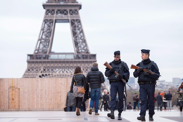Se desploma el turismo en Francia por amenaza terrorista