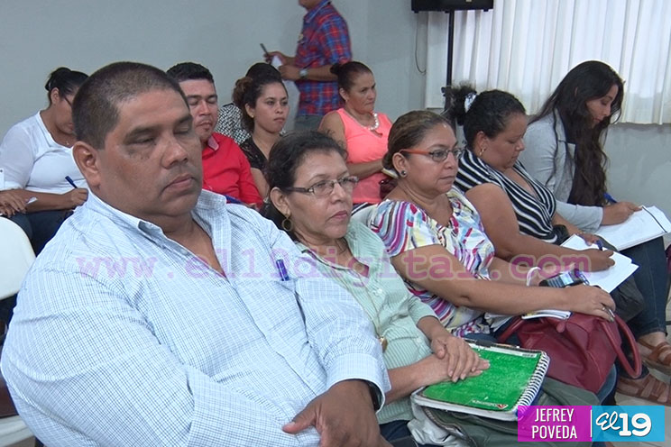 Consejería de las comunidades educativas se reúnen para evaluar y planificar ruta de educación en valores