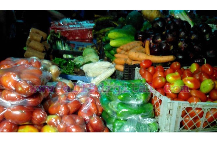Mercado Israel Lewites abastecido de productos de la Canasta Básica