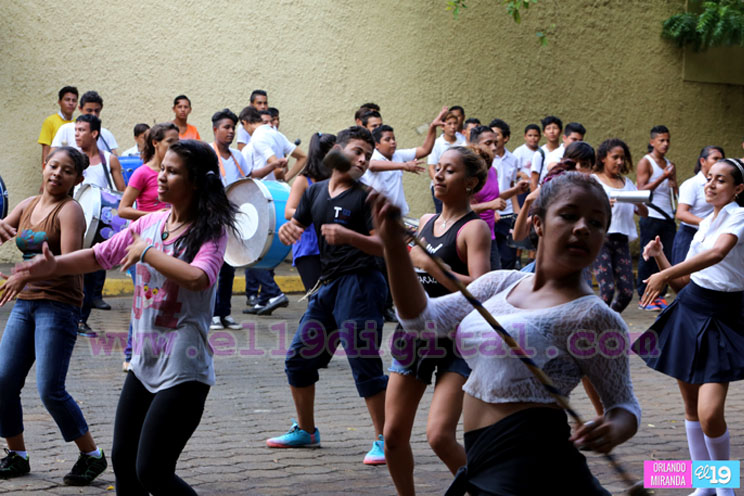 Bandas e gimnasias rítmicas se preparan para desfiles patrios