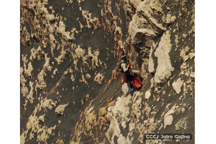 Equipo de Sam Cossman creará una página web con mapas interactivos sobre el volcán Masaya
