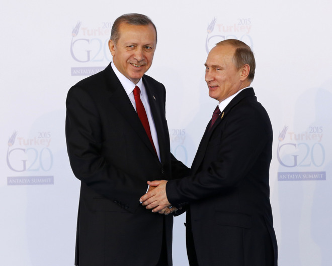 Putin recibe a Erdogan por primera vez desde el derribo del Su-24 ruso