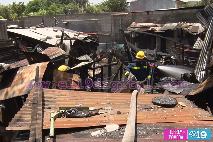 Incendio afecta viviendas en cercanías de Instituto de Medicina Legal