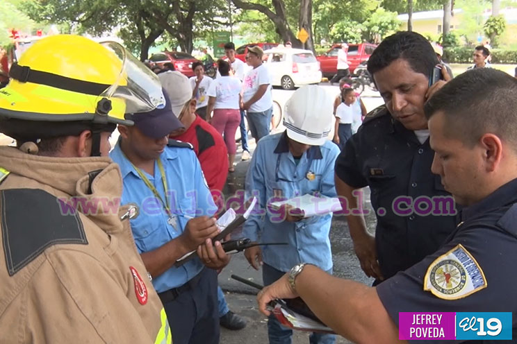 Incendio afecta viviendas en cercanías de Instituto de Medicina Legal