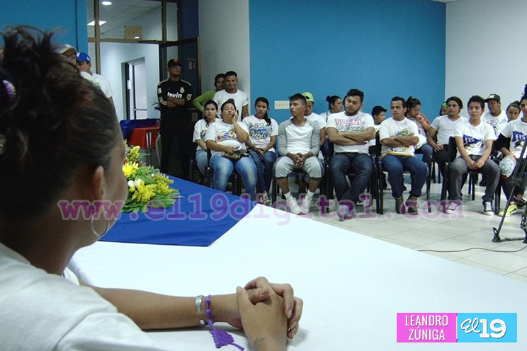 MDAA realiza conversatorio con destacados beisbolistas nicaragüenses