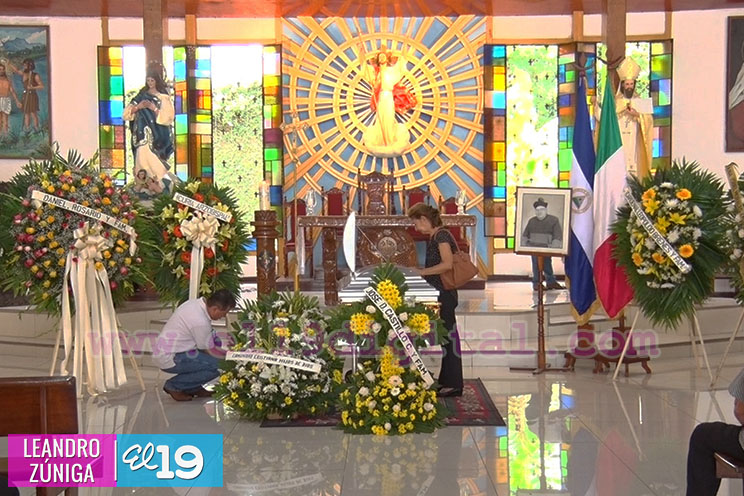 Cardenal Obando pide por el descanso eterno de Monseñor Benito Pittito La Bella