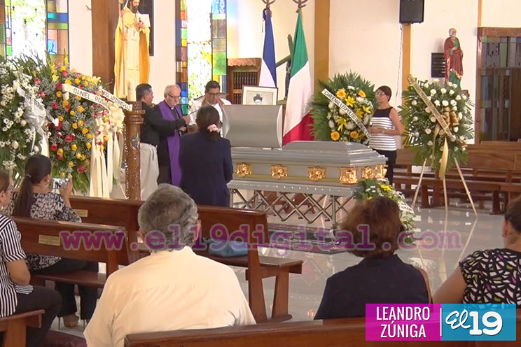 Cardenal Obando pide por el descanso eterno de Monseñor Benito Pittito La Bella