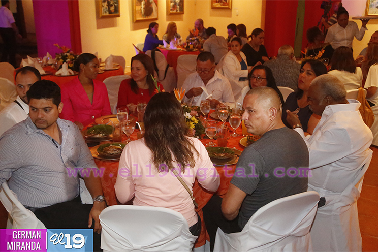Ministros de Turismo de Centroamérica visitan Volcán Masaya y la ciudad de Granada