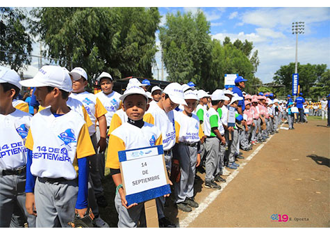 Inicia Torneo de Béisbol Infantil en la capital