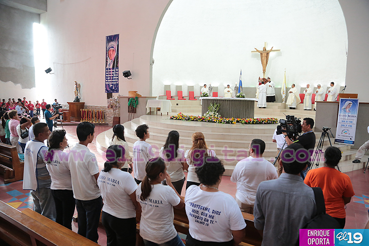 Cardenal Brenes preside Misa de Acción de Gracias por 15 Aniversario de Radio María