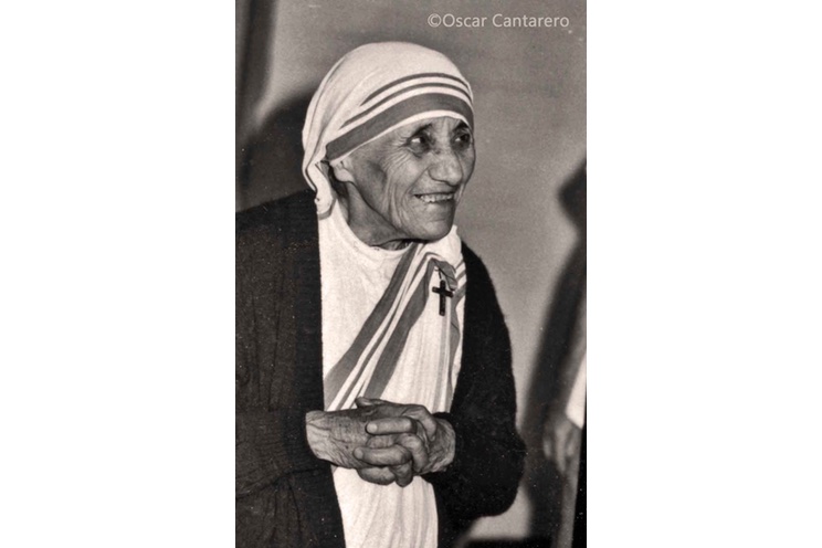 Cardenal Brenes reconoce legado de amor y humildad de Madre Teresa