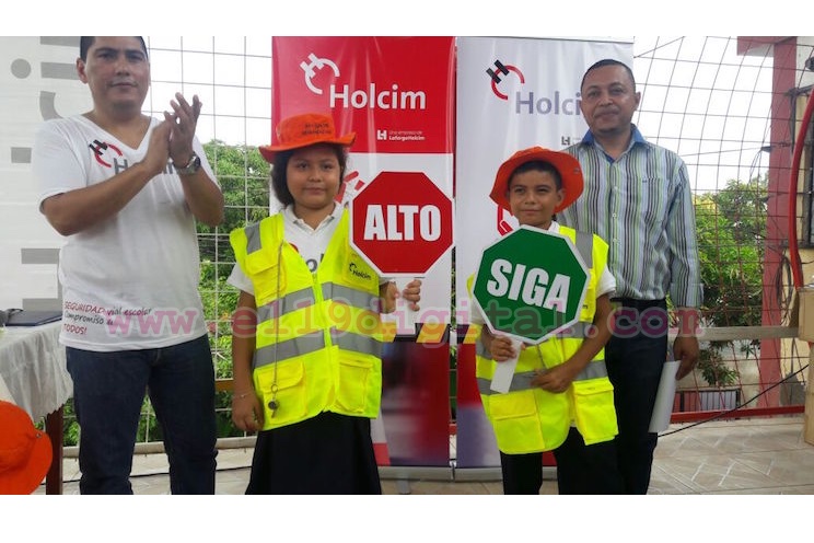 Holcim promueve programa peatonal escolar