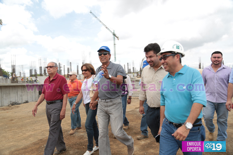 Compañera Rosario destaca visita de Denis Martínez a la construcción del nuevo Estadio Nacional de Beisbol