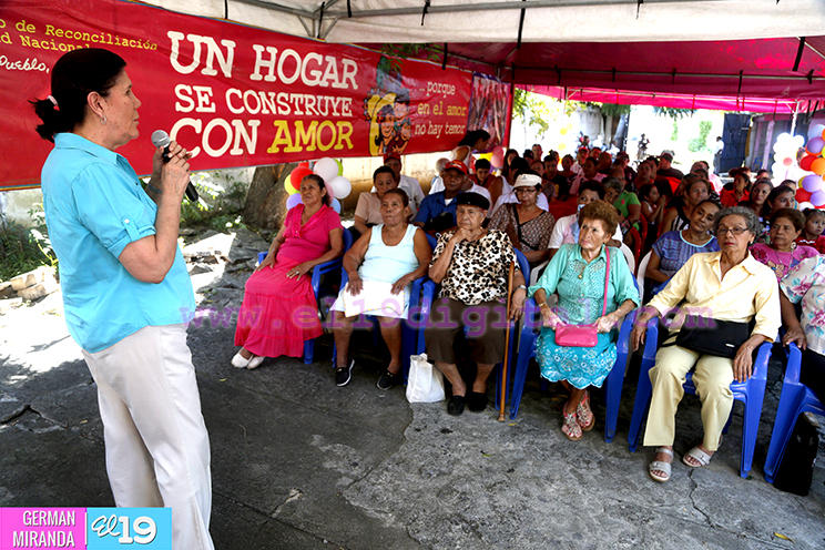 Desarrollan encuentro con protagonistas de programas ejecutados por el MIFAN