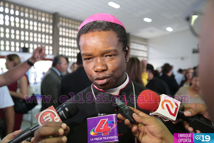 Compañera Rosario expresa condolencias ante el fallecimiento de la madre de Monseñor Fortunatus Nwachukwu
