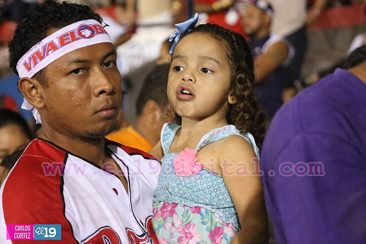 Más de 7 mil personas llenaron el Estadio Nacional Denis Martínez (FOTOS)