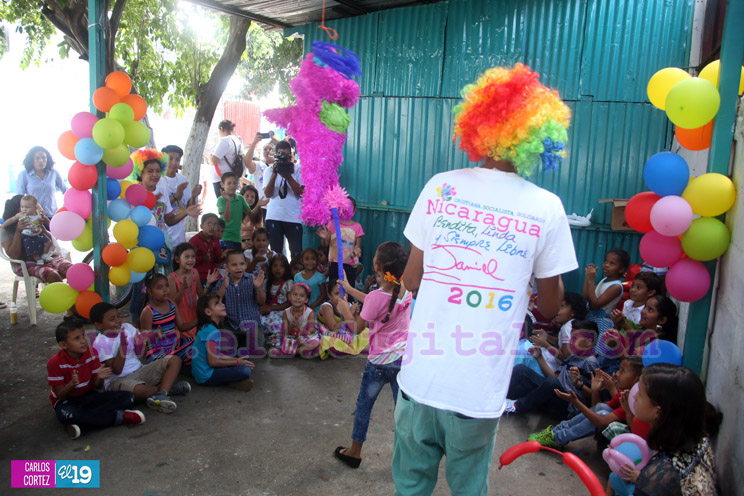 Niños alaban a Dios y disfrutan de mañana recreativa