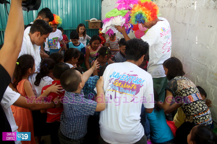 Niños alaban a Dios y disfrutan de mañana recreativa
