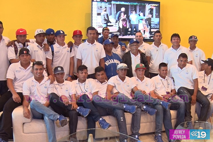 Selección de Béisbol Sub-18 regresa al país luego de lograr la clasificación al Mundial 2017