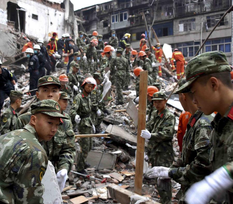 Acaba búsqueda de supervivientes por derrumbe en China