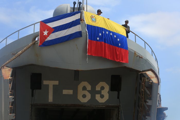 Venezuela envía ayuda humanitaria a Cuba