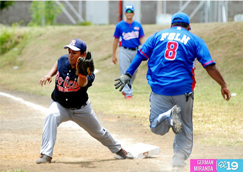 Policía Nacional inicia IX Campeonato Nacional de Softball Modificado