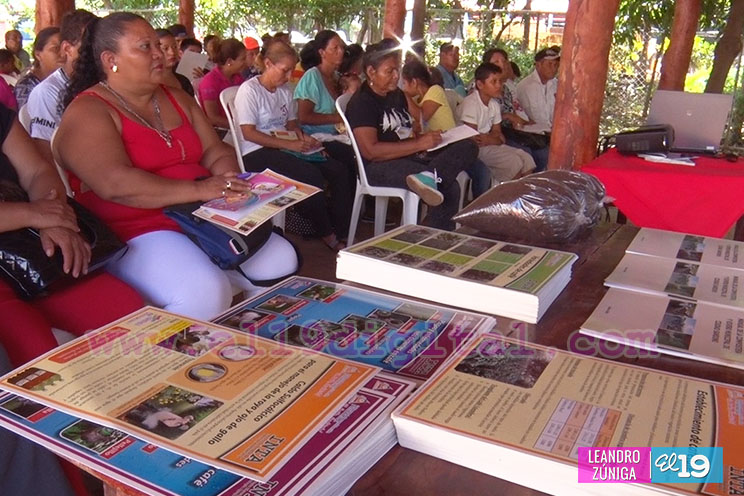 Productores de Ciudad Sandino se capacitan sobre prácticas agroecológicas y como enfrentar plagas en el café