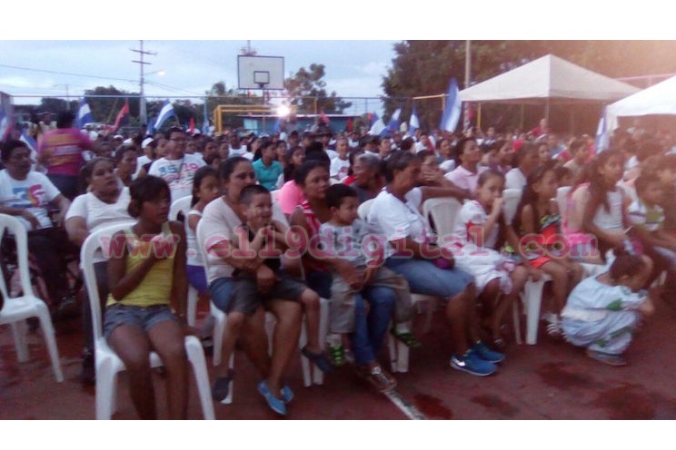 Familias de Managua celebran la Alegría de Octubre Victorioso